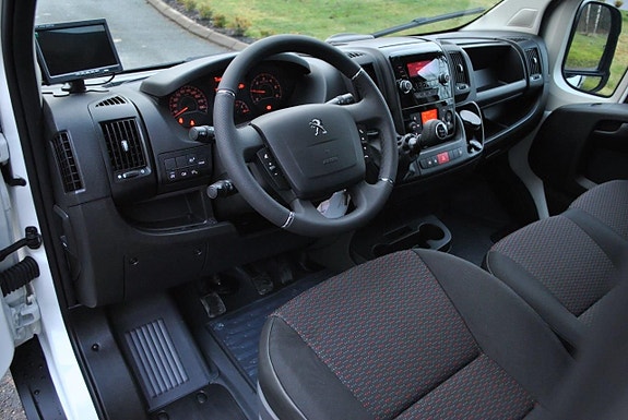 Peugeot Boxer 10 of 18