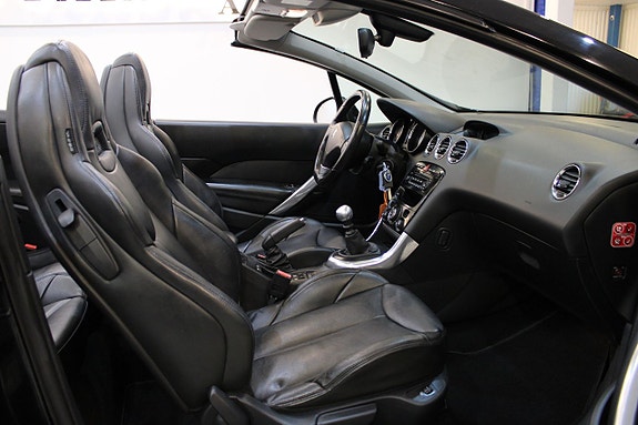 Peugeot 308 11 of 15