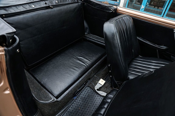 Renault Caravelle 16 of 24