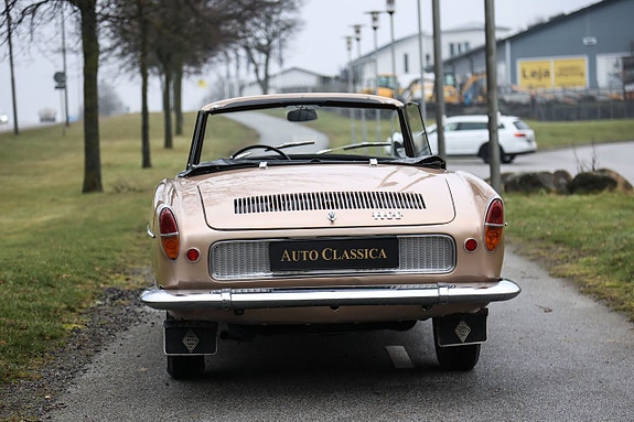 Renault Caravelle 9 of 24