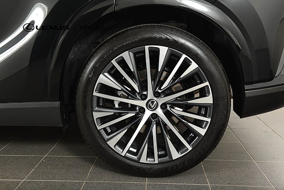 Lexus RX350h 17 of 17