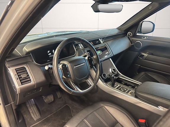 Land Rover Range Rover Sport 9 of 26