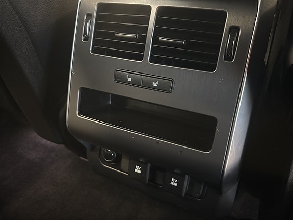 Land Rover Range Rover Sport 26 of 26