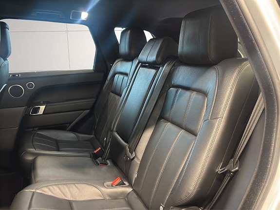 Land Rover Range Rover Sport 13 of 26