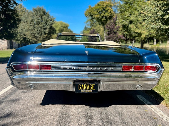 Pontiac Bonneville 9 of 23