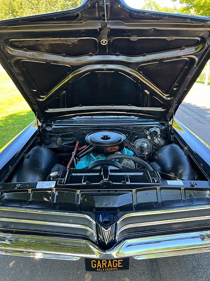 Pontiac Bonneville 21 of 23