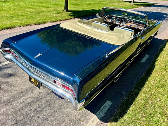 Pontiac Bonneville 11 of 23