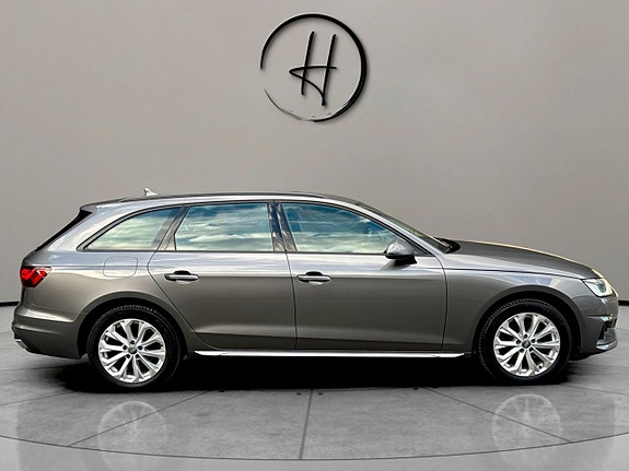 Audi A4 5 of 30