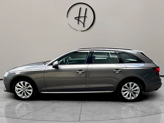 Audi A4 6 of 30