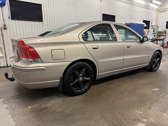 Volvo S60 6 of 16