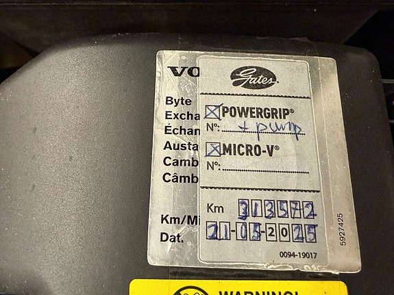 Volvo S60 8 of 16