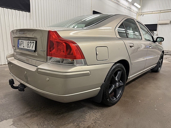Volvo S60 4 of 16