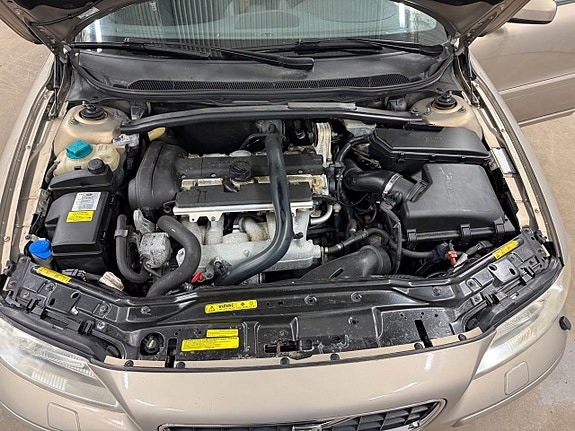 Volvo S60 7 of 16