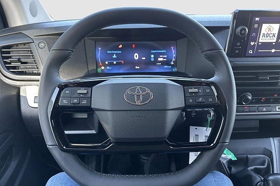 Toyota Proace 10 of 15