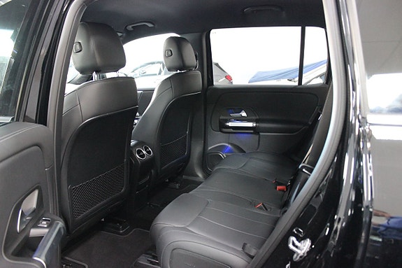 Mercedes-Benz EQB300 6 of 8