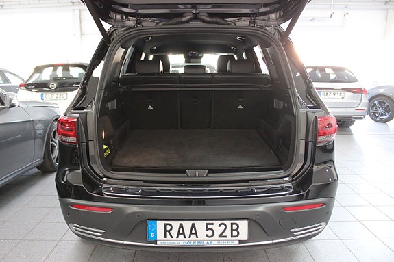 Mercedes-Benz EQB300 8 of 8