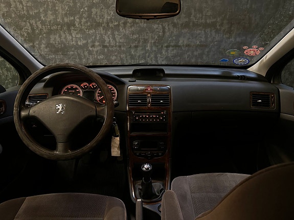 Peugeot 307 16 of 23