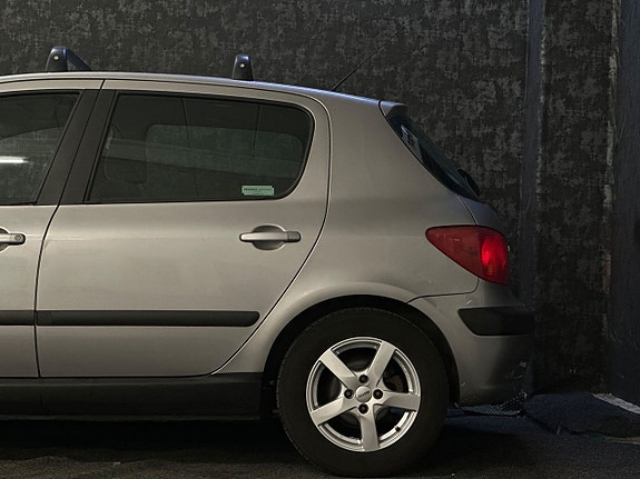 Peugeot 307 8 of 23