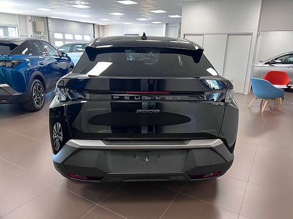 Peugeot 3008 2 of 5