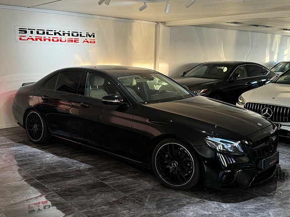 Mercedes-Benz E220 d 2 of 5