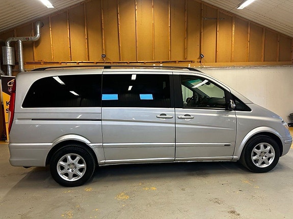Mercedes-Benz Viano 4 of 5