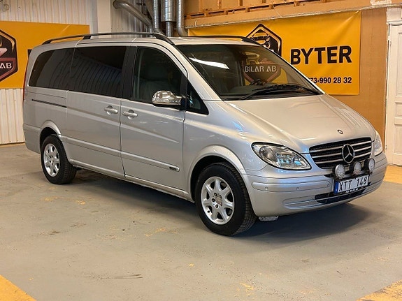 Mercedes-Benz Viano 2 of 5