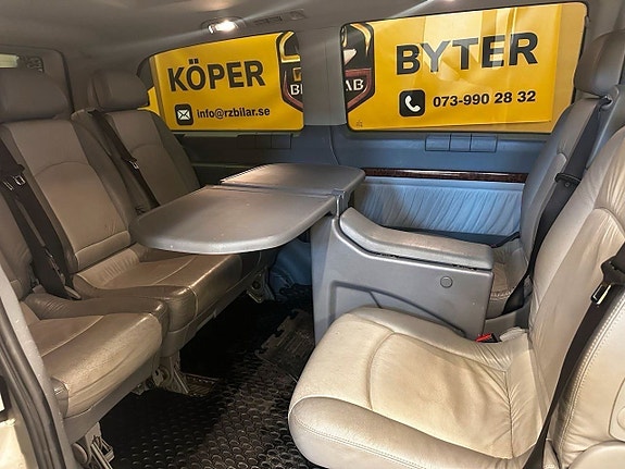 Mercedes-Benz Viano 10 of 19