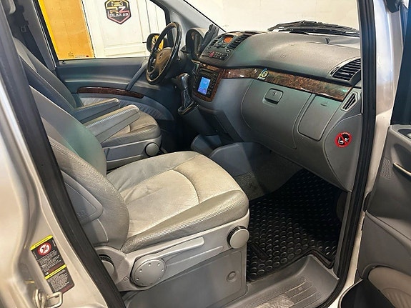 Mercedes-Benz Viano 8 of 19