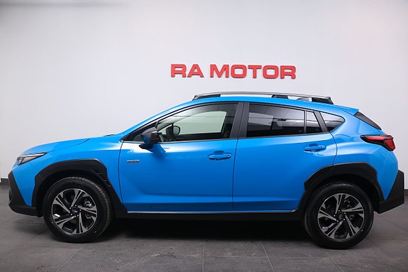 Subaru Crosstrek 2 of 5