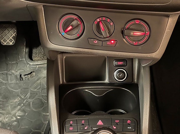 Seat Ibiza 12 of 18