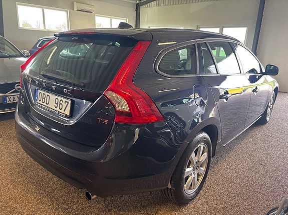 Volvo V60 6 of 7