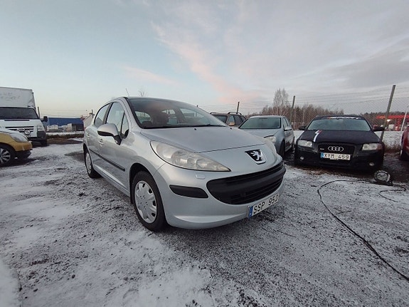Peugeot 207 16 of 24