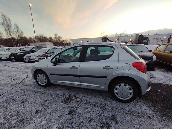 Peugeot 207 18 of 24