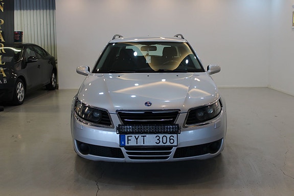 Saab 9-5 2 of 10
