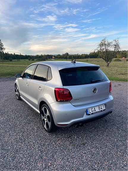 Volkswagen Polo 3 of 5