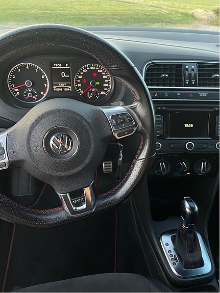 Volkswagen Polo 5 of 5