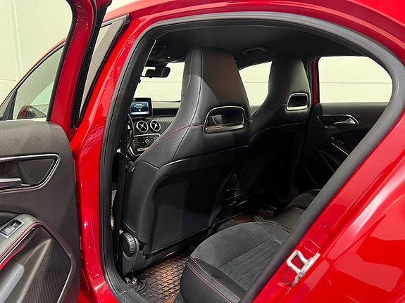 Mercedes-Benz A180 14 of 20