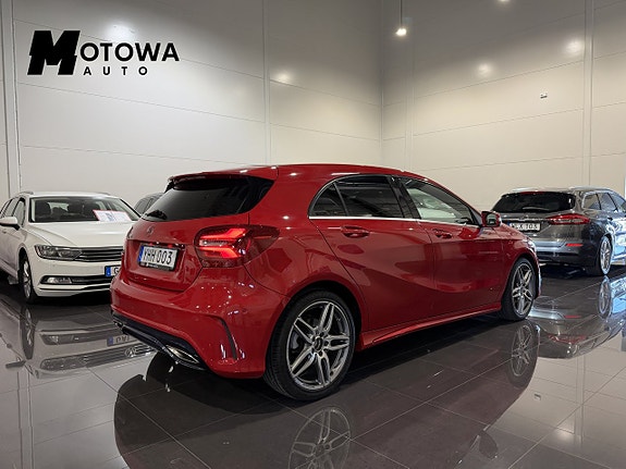 Mercedes-Benz A180 2 of 20