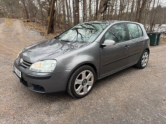 Volkswagen Golf V 3 of 5