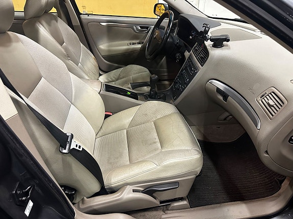 Volvo S60 19 of 21