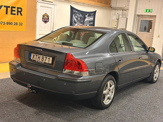 Volvo S60 6 of 21