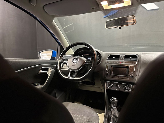 Volkswagen Polo 14 of 17