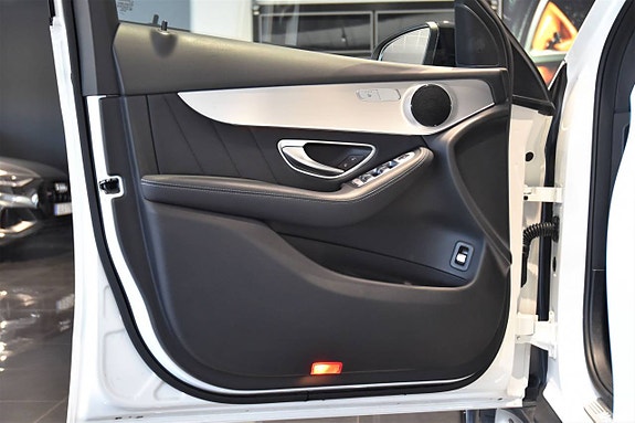 Mercedes-Benz GLC350 d 4 of 5