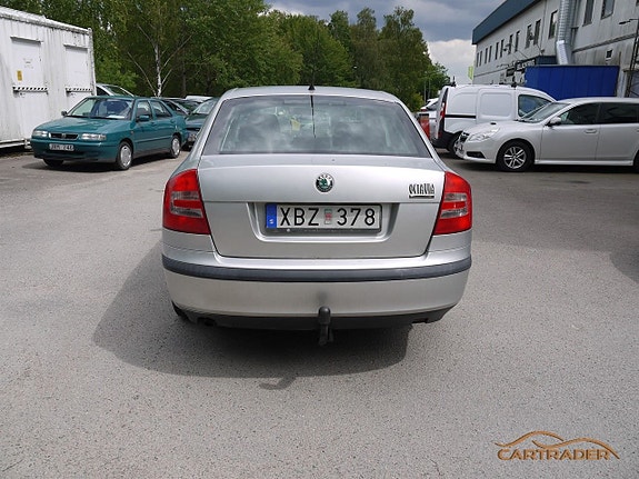 Skoda Octavia 6 of 17