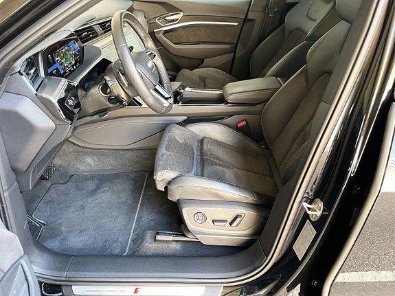 Audi e-tron S 8 of 9
