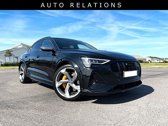 Audi e-tron S 4 of 9