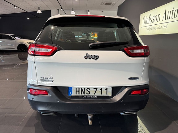 Jeep Cherokee 4 of 10
