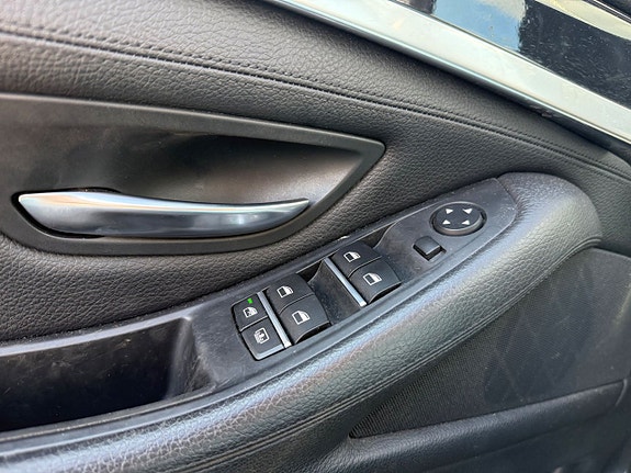 BMW 520 12 of 21