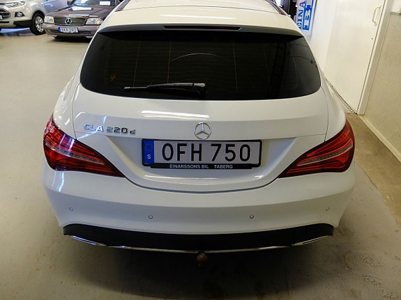 Mercedes-Benz CLA220 d 6 of 9