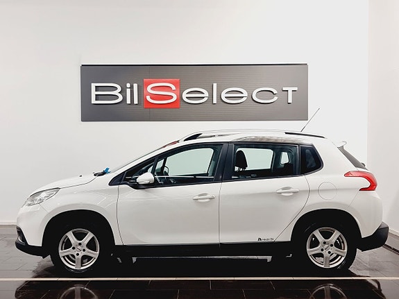 Peugeot 2008 2 of 5